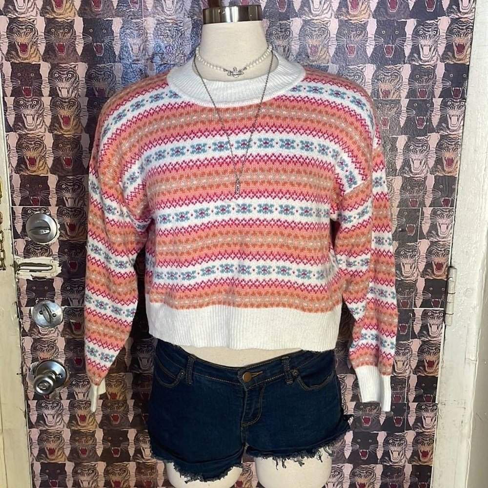 Wild Fable Crewneck Cropped Pullover Sweater